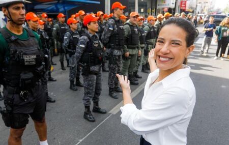 Raquel Lyra no lan&ccedil;amento da Opera&ccedil;&atilde;o Papai Noel em Petrolina. 