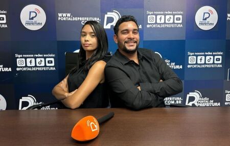 Jornalistas Fernanda Diniz e Everthon Santos, apresentadores do programa Fala Pol&iacute;tico. 