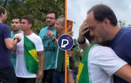 Carlos Bolsonaro se encontra com Nikolas Ferreira em caminhada