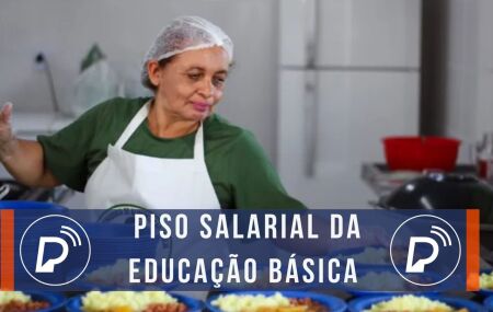 Cozinheira escolar.