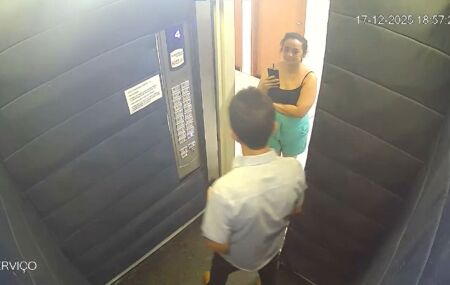 Momento em que corretora Daiane Alves entra em elevador antes de desaparecer.