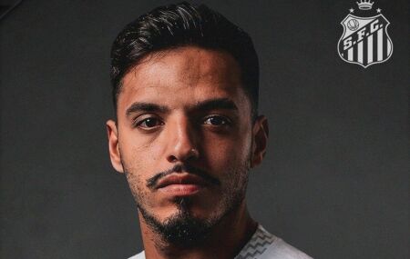 Santos anuncia a contrata&ccedil;&atilde;o de Gabriel Menino.