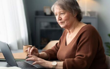 Aposentadoria dos idosos pode mudar com nova lei.