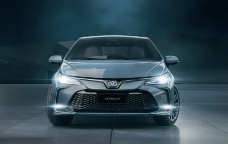 Toyota Corolla Sedan Hybrid 2026