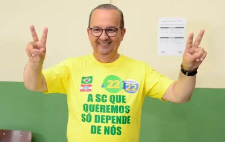 Governador do PL sanciona lei que veta cotas para negros e trans em universidades estaduais 