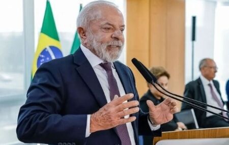 Presidente Lula em coletiva.