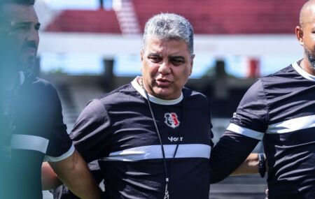 Marcelo Cabo critica hor&aacute;rio da partida contra o Maguary. 