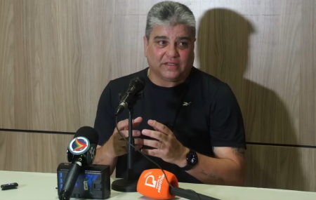 Marcelo Cabo deixa o comando do Santa Cruz ap&oacute;s vexame contra o N&aacute;utico