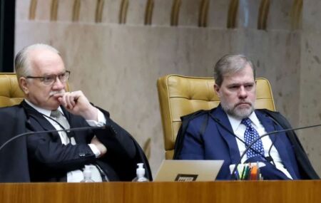 Ministros do STF Edson Fachin e Dias Toffoli.