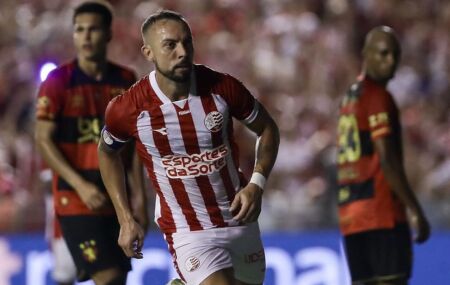 N&aacute;utico goleia Sport por 4 a 0 e encerra jejum de mais de 20 anos.