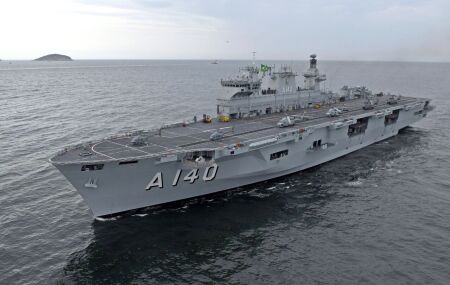 Maior navio da Marinha Brasileira atraca no Recife e fica aberto para visita&ccedil;&atilde;o gratuita