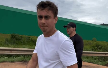 Nikolas Ferreira em caminhada.