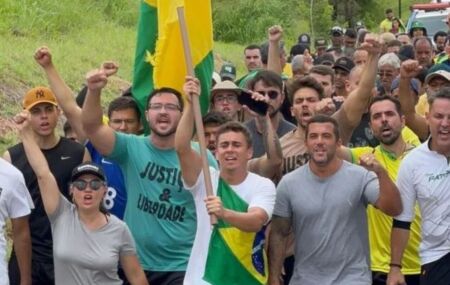 Caminhada de Nikolas Ferreira. 