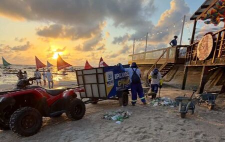Opera&ccedil;&atilde;o de limpeza em Porto de Galinhas.