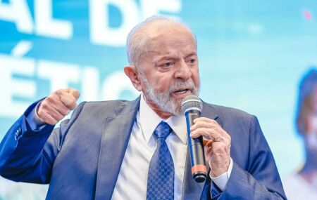 Presidente Lula em discurso em Brasilia.