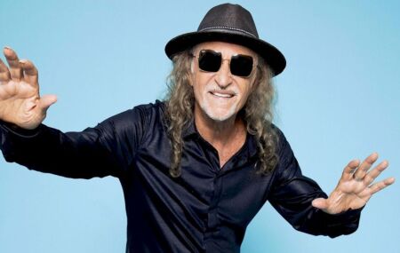 Cantor Alceu Valen&ccedil;a.