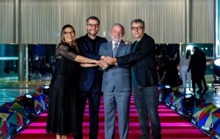 Lula,Janja  e elenco de O agente secreto. 