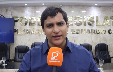 Prefeito de Itapissuma J&uacute;nior de Irm&atilde; T&ecirc;ca.