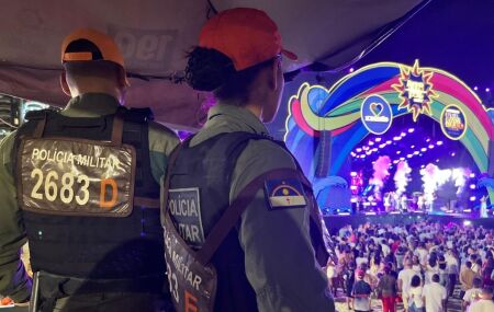 Policiais militares em Opera&ccedil;&atilde;o R&eacute;veillon, no Grande Recife.