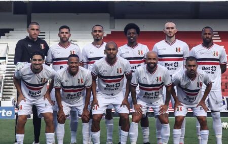 Santa Cruz &eacute; derrotado pelo Defensa Y Justicia dentro do Arruda.