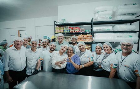 Governadora entrega segunda Cozinha Comunit&aacute;ria de Santa Cruz do Capibaribe e a 256&ordf; do Estado
