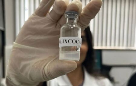 Vacina para combater depend&ecirc;ncia contra coca&iacute;na e crack avan&ccedil;a e prev&ecirc; testes em humanos.