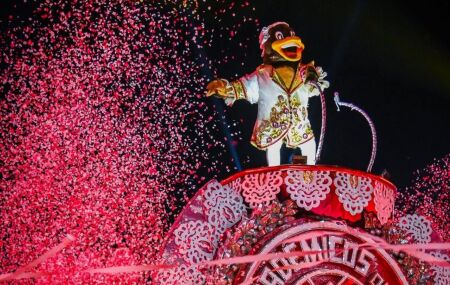 Carnaval 2026: veja quais escolas desfilam no &uacute;ltimo dia de festa na Sapuca&iacute;