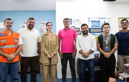 Diego Cabral anuncia in&iacute;cio da maior obra de conten&ccedil;&atilde;o de encostas em Camaragibe.