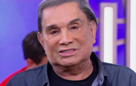 Ded&eacute; Santana. 