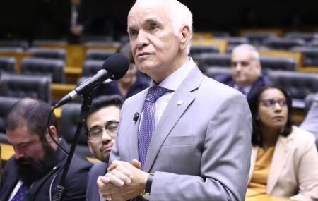 Deputado Gilberto Nascimento &eacute; novo presidente da Bancada Evang&eacute;lica.