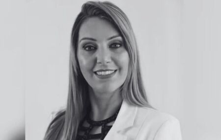 Ex-vereadora encontrada morta dentro de casa.