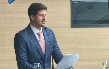 Jo&atilde;o Campos na C&acirc;mara do Recife.