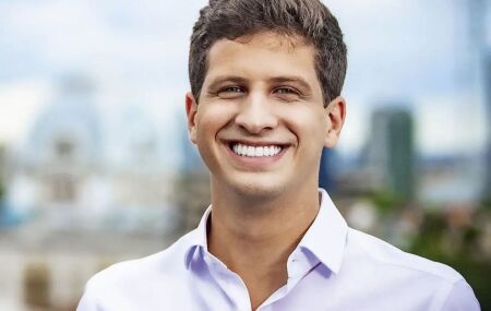 Jo&atilde;o Campos, prefeito do Recife. 