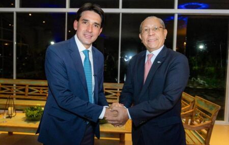 Ministro Silvio Costa Filho anuncia rota ligando Recife a Cabo Verde