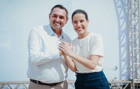 Prefeito de Serrita, Aleudo Benedito e governadora de Pernambuco, Raquel Lyra.