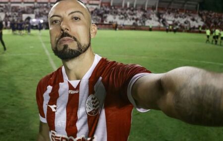 N&aacute;utico dominou o Santa Cruz em todos os cl&aacute;ssicos de 2026.