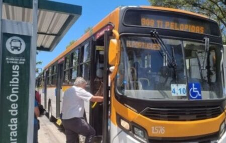 Onibus no Grande Recife. 