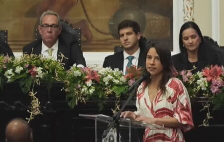 Raquel Lyra durante solenidade na posse da Nova Mesa Diretora do TJPE.