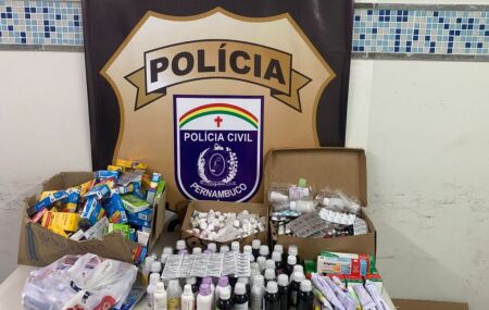 Medicamentos apreendidos pela Pol&iacute;cia Civil e encontrados na casa do vigilante de posto de sa&uacute;de.