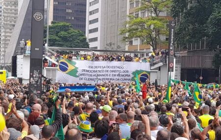 Manifesta&ccedil;&atilde;o na Paulista 