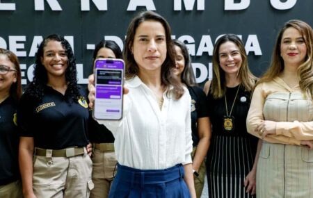 Raquel Lyra lan&ccedil;a programa 197 Mulher para refor&ccedil;ar rede de prote&ccedil;&atilde;o feminino.