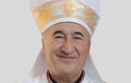 Bispo cat&oacute;lico Emanuel Shaleta.