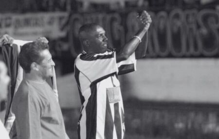 Morre Reinaldo Aleluia, ex-atacante do Bahia e Cear&aacute; aos 53 anos 