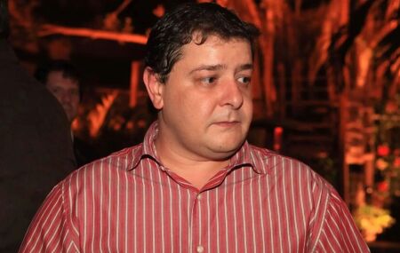 Relat&oacute;rio que envolvia Lulinha e ex-ministros de Lula e Bolsonaro &eacute; rejeitado pela CPMI do INSS 