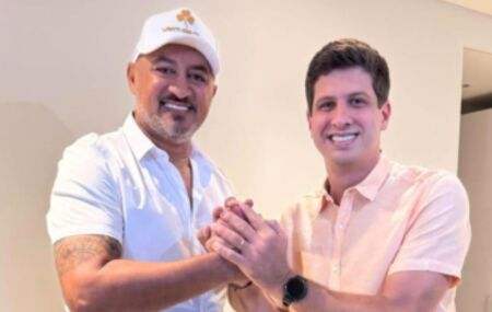 Charlles de Tiringa e Jo&atilde;o Campos.