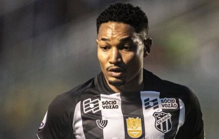 Fernandinho, jogador do Cear&aacute;.