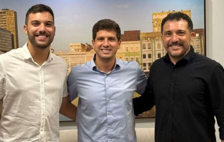 Fl&aacute;vio Gadelha expressa apoio &agrave; Jo&atilde;o Campo.