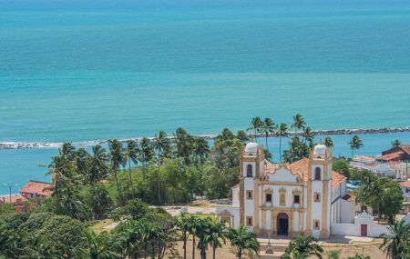 O educador In&aacute;cio de Barros Melo Neto, recifense, mas apaixonado por Olinda, fundou a Faculdade de Medicina de Olinda (FMO), em 2015.