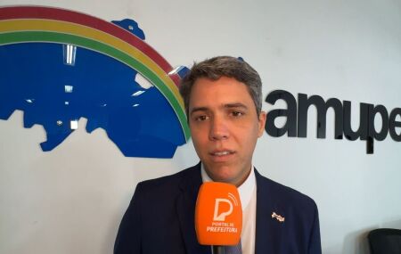 Prefeito de Alian&ccedil;a e presidente da Amupe, Pedro Freitas