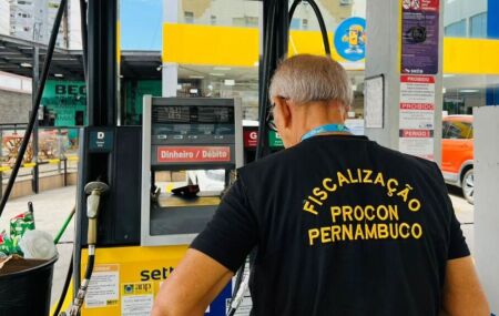 Estabelecimentos notificados ter&atilde;o tr&ecirc;s dias &uacute;teis para apresentar defesa